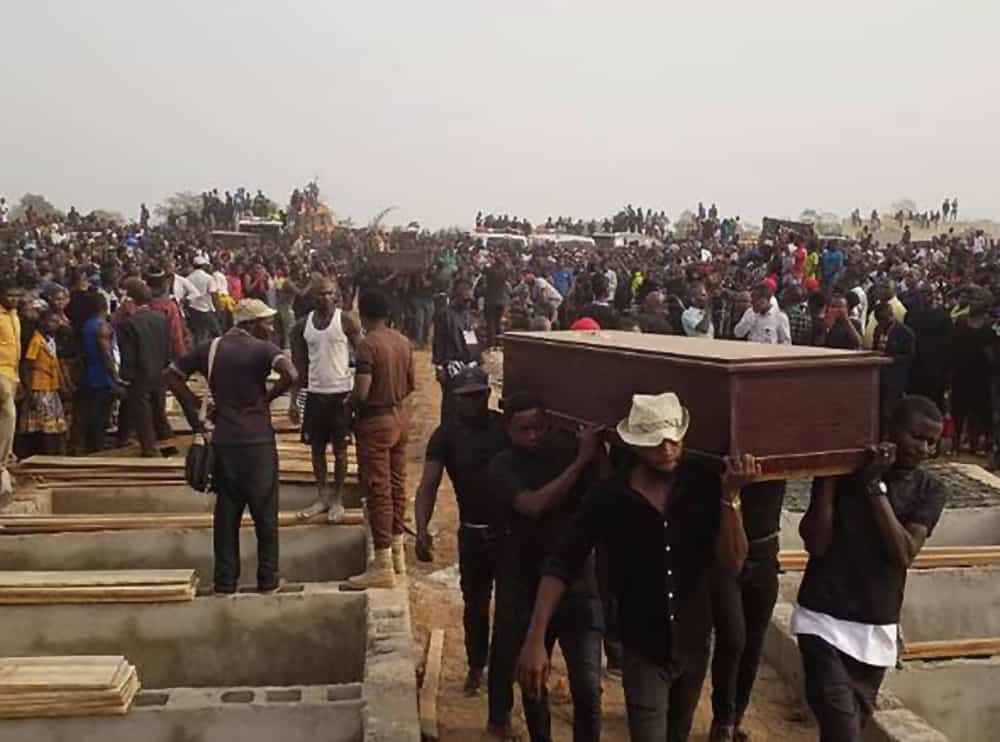 Nigeria 2018
Photo: A mass funeral at Genabe villagein 2018

The height of this genocide against poor villagers took place on January 1st 2018 (new year’s day). More than  80 persons were killed including women and children and thousands displaced from their homes. There is a mass burial site at Genabe village, in Makurdi- Benue State that reminds all of this infamous day.


Photos taken out of the Presentation ACN-20210930-117425.pdf from IPIC - the quality of the single files is very low.