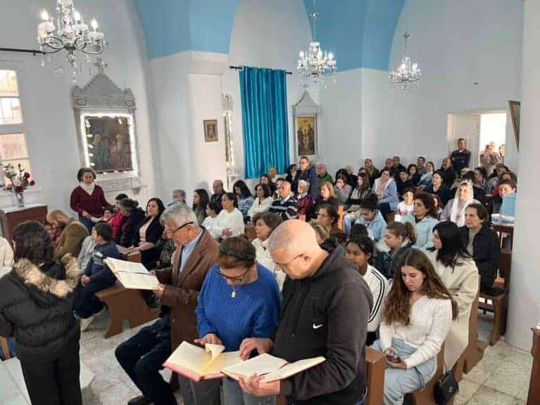 Fieles católicos en el Líbano